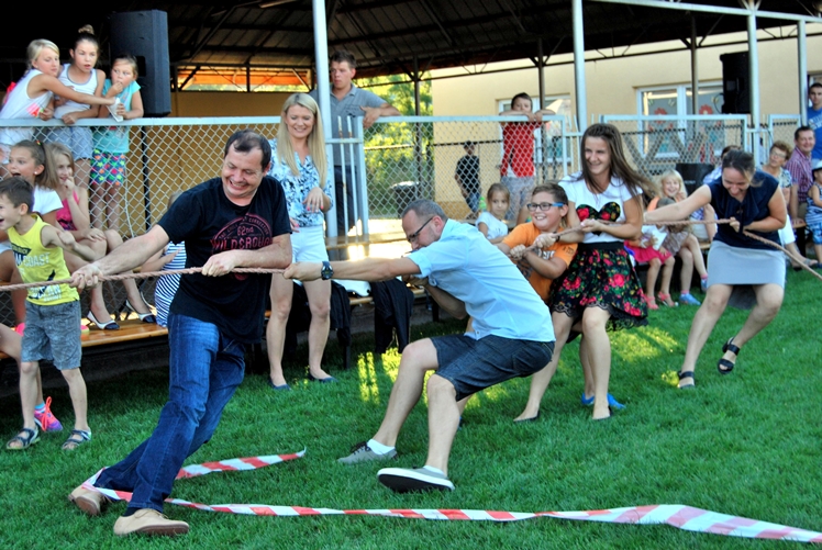 Święto chleba i piknik w Partyni