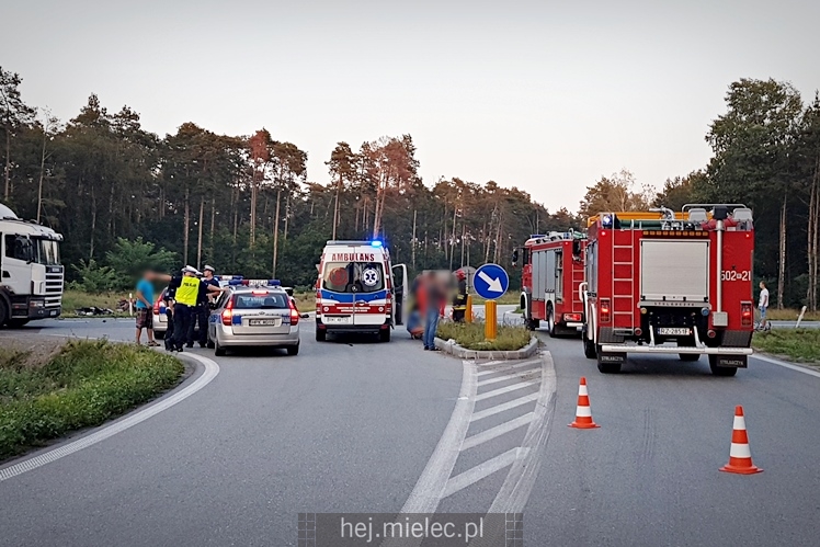 Wypadek na obwodnicy Mielca. Trzy osoby w szpitalu