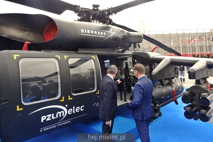 Mielec wzbudza zainteresowanie na targach obronnych w Kielcach