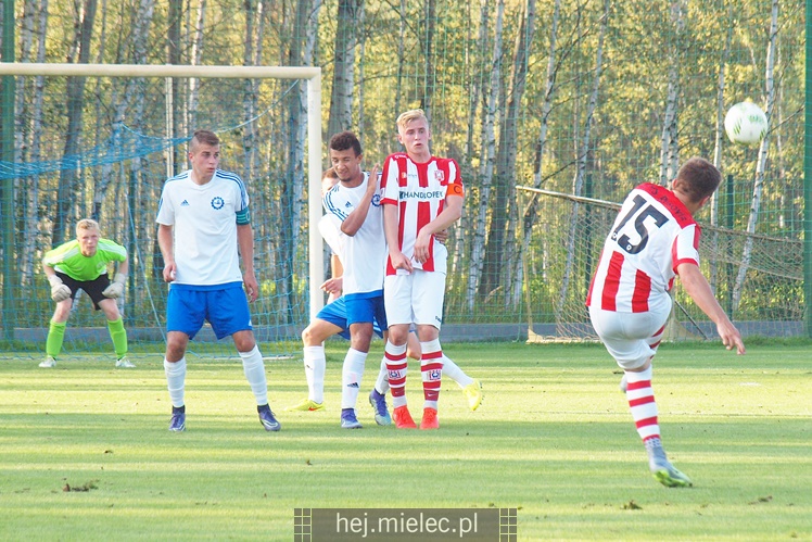 Ostre i kontrowersyjne derby w CLJ