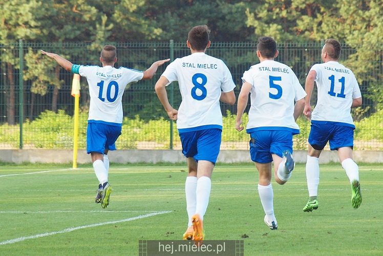 Ostre i kontrowersyjne derby w CLJ