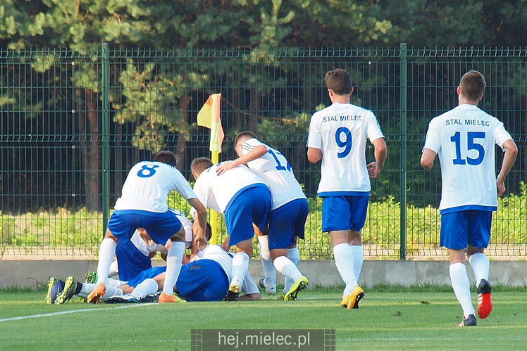 Ostre i kontrowersyjne derby w CLJ