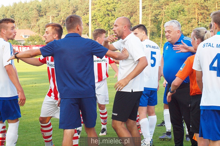 Ostre i kontrowersyjne derby w CLJ