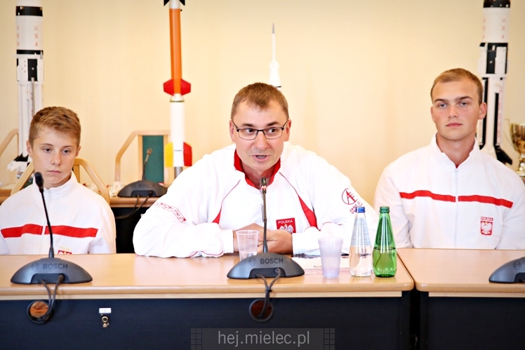 Spotkanie uczestników Mistrzostw Świata Modeli Kosmicznych we Lwowie u starosty