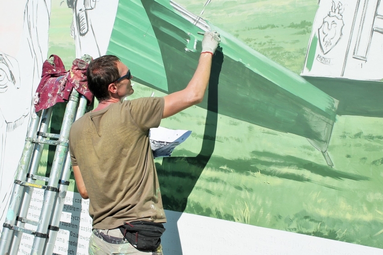 Na Smoczce powstał mural upamiętniający Braci Działowskich