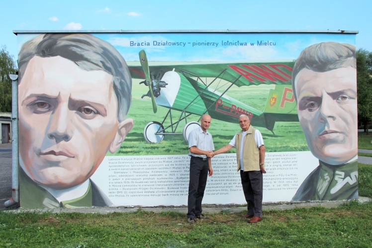 Na Smoczce powstał mural upamiętniający Braci Działowskich