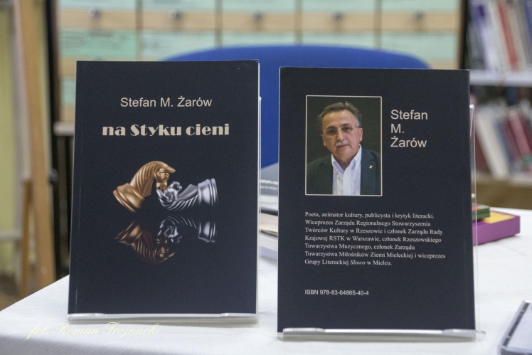 Świat na styku cieni Stefana M. Żarowa