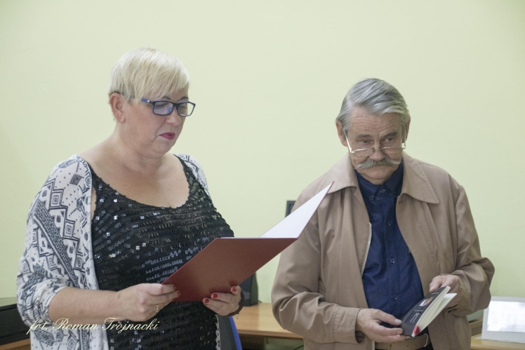 Świat na styku cieni Stefana M. Żarowa