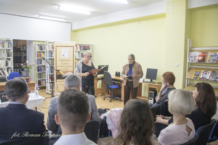 Świat na styku cieni Stefana M. Żarowa