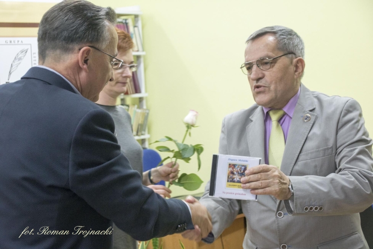 Świat na styku cieni Stefana M. Żarowa