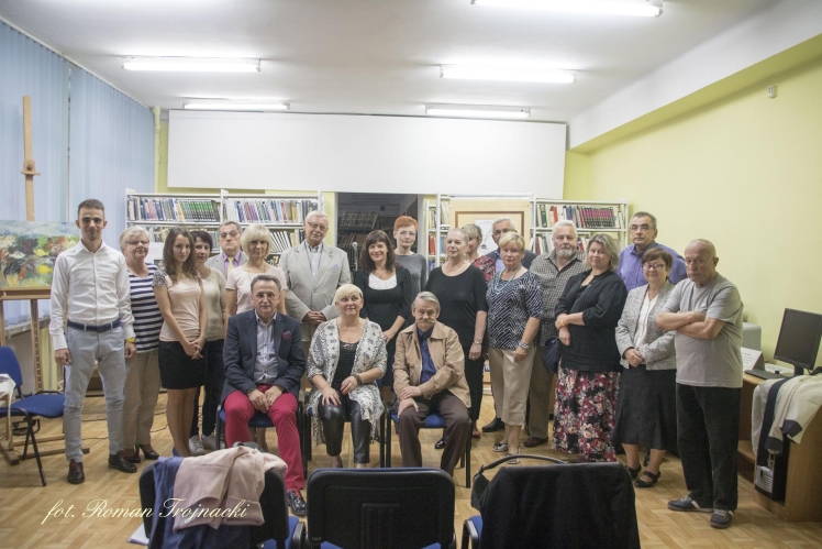Świat na styku cieni Stefana M. Żarowa