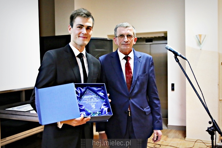 Fundacja Klub Młodych Liderów podsumowała 2016 rok