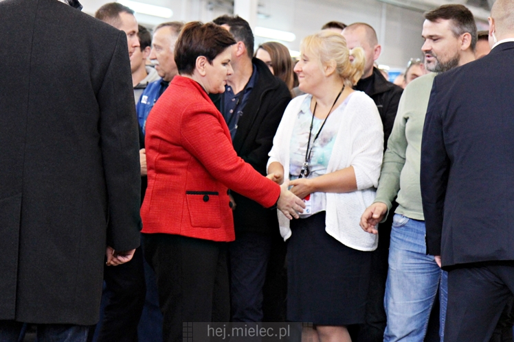 Beata Szydło i Antoni Macierewicz odwiedzili PZL Mielec