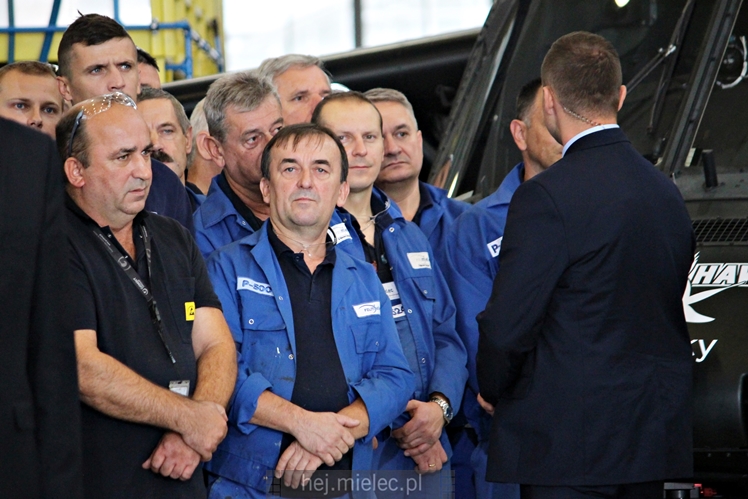 Beata Szydło i Antoni Macierewicz odwiedzili PZL Mielec