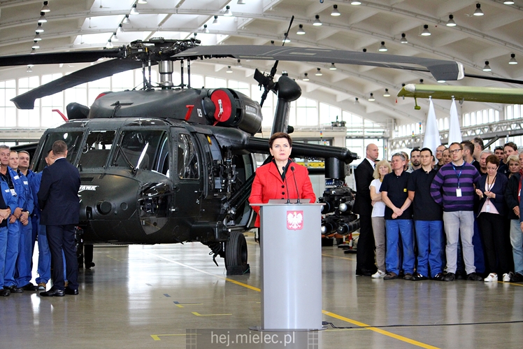 Beata Szydło i Antoni Macierewicz odwiedzili PZL Mielec