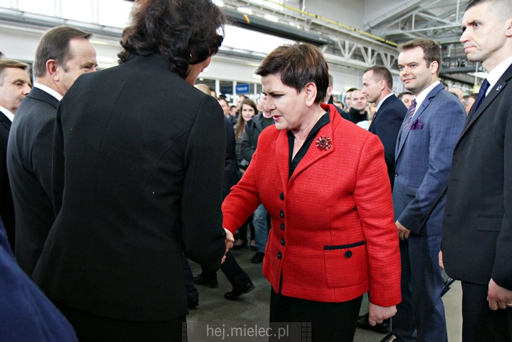 Beata Szydło i Antoni Macierewicz odwiedzili PZL Mielec