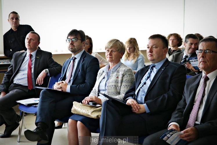 Konferencja inaugurująca projekt ?Mielec stawia na zawodowców?
