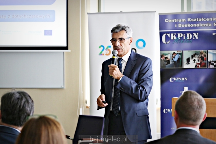 Konferencja inaugurująca projekt ?Mielec stawia na zawodowców?