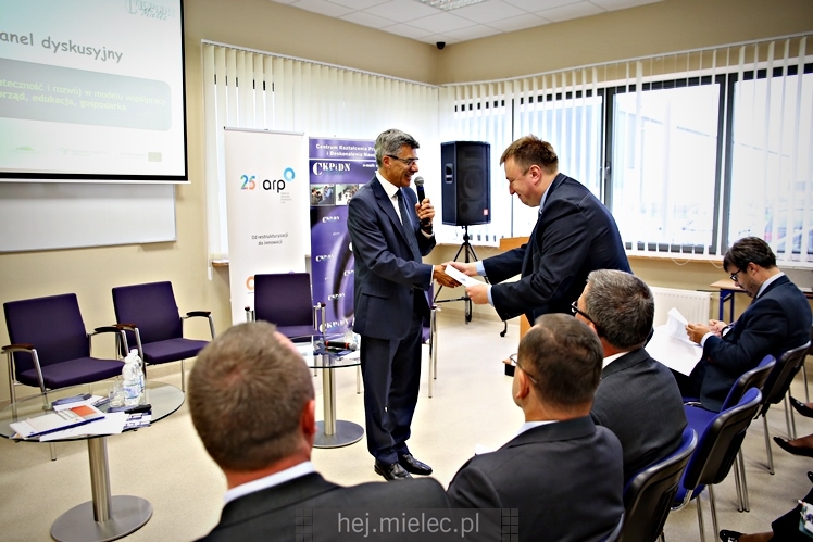 Konferencja inaugurująca projekt ?Mielec stawia na zawodowców?