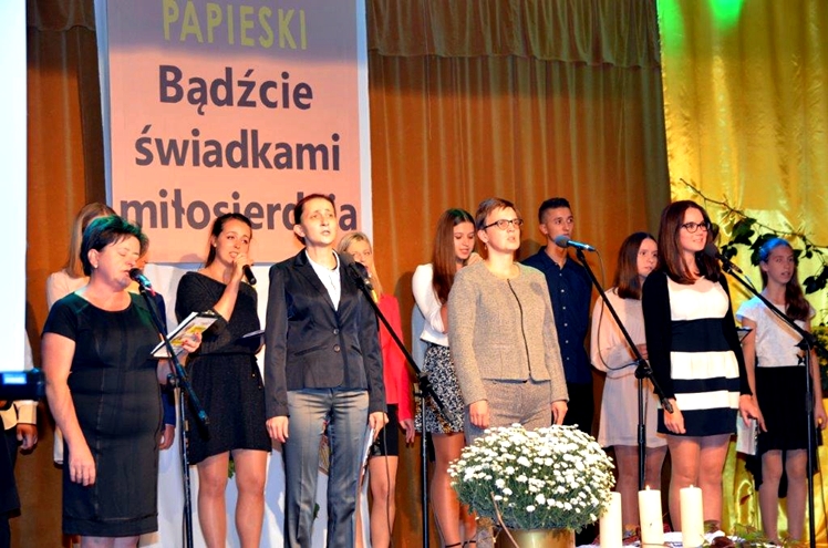 Dzień Papieski w Chorzelowie