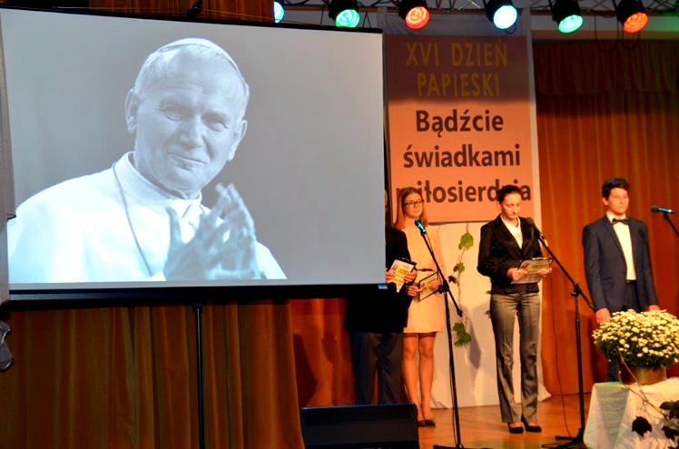 Dzień Papieski w Chorzelowie