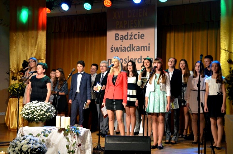 Dzień Papieski w Chorzelowie