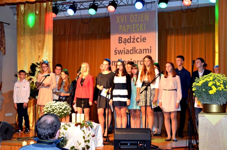 Dzień Papieski w Chorzelowie