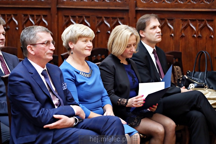 Starosta wręczył nagrody nauczycielom