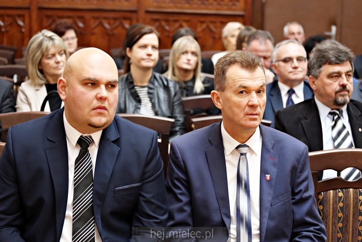 Starosta wręczył nagrody nauczycielom