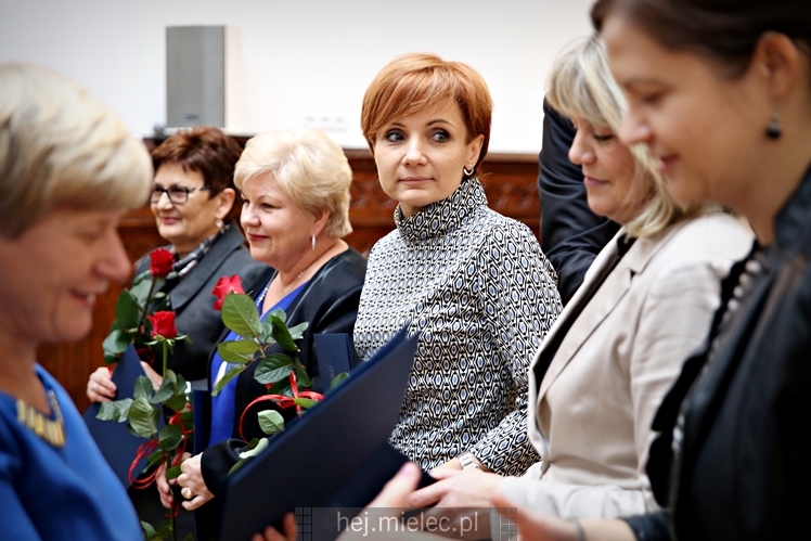 Starosta wręczył nagrody nauczycielom