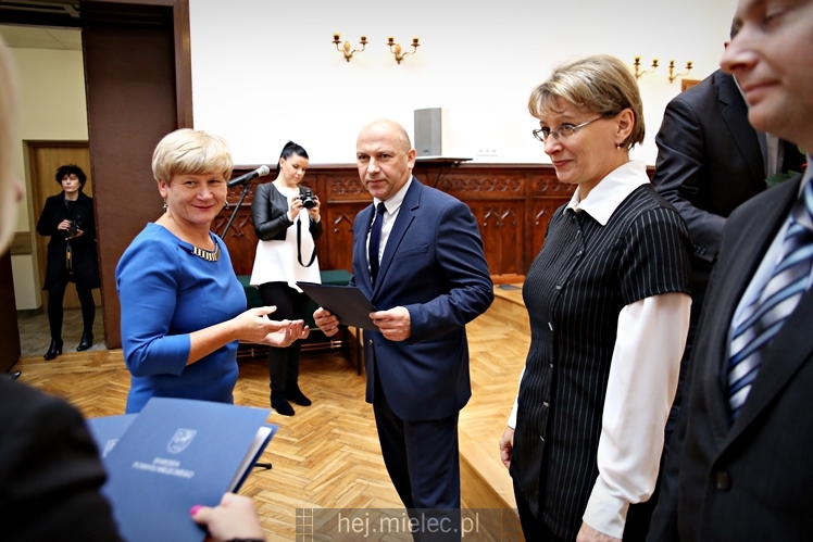 Starosta wręczył nagrody nauczycielom