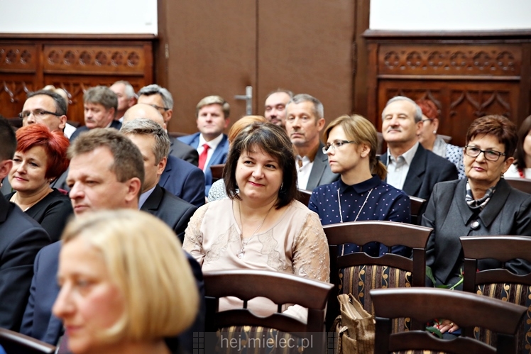 Starosta wręczył nagrody nauczycielom