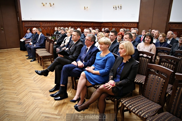 Starosta wręczył nagrody nauczycielom