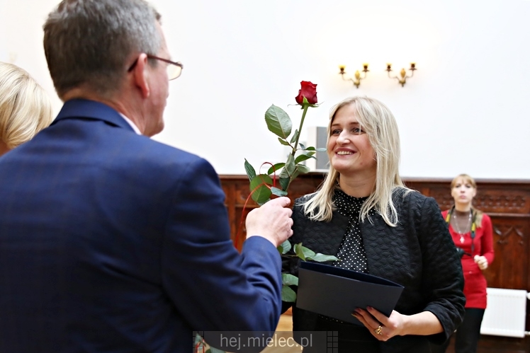 Starosta wręczył nagrody nauczycielom