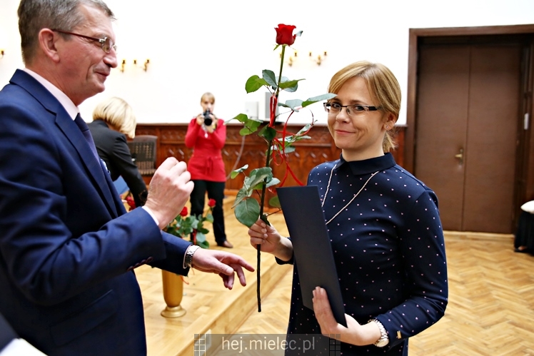 Starosta wręczył nagrody nauczycielom