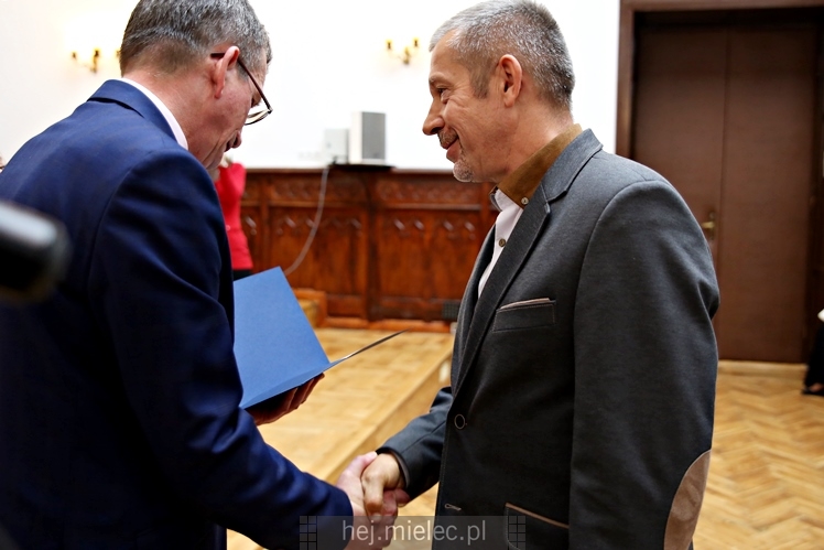 Starosta wręczył nagrody nauczycielom