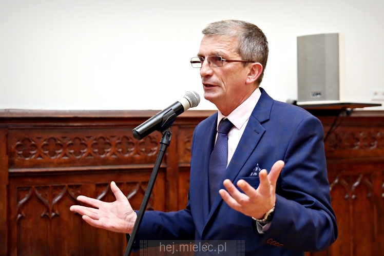 Starosta wręczył nagrody nauczycielom