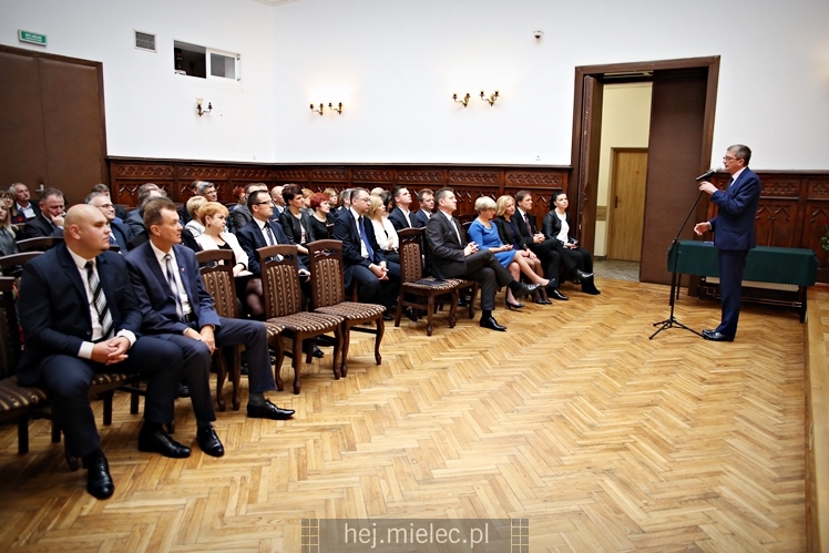 Starosta wręczył nagrody nauczycielom