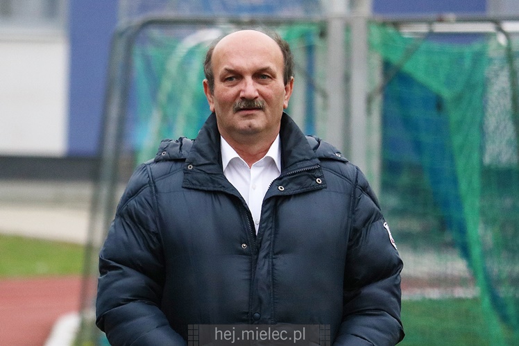 Pucharowe emocje w Mielcu. Mecz rozstrzygnęły rzuty karne