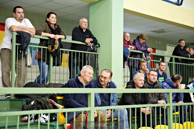 II liga siatkówki: UKS SZÓSTKA MIELEC - UKS MOSiR JASŁO 3:0