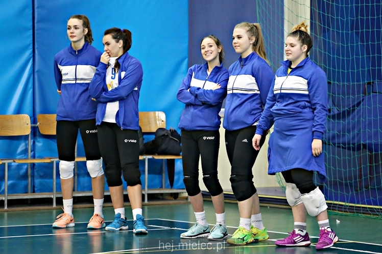 II liga siatkówki: UKS SZÓSTKA MIELEC - UKS MOSiR JASŁO 3:0