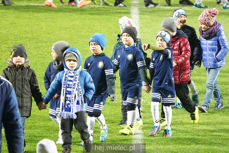 Drużyny Akademii Piłkarskiej FKS Stal Mielec zaprezentowały się kibicom