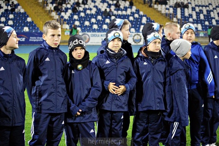 Drużyny Akademii Piłkarskiej FKS Stal Mielec zaprezentowały się kibicom