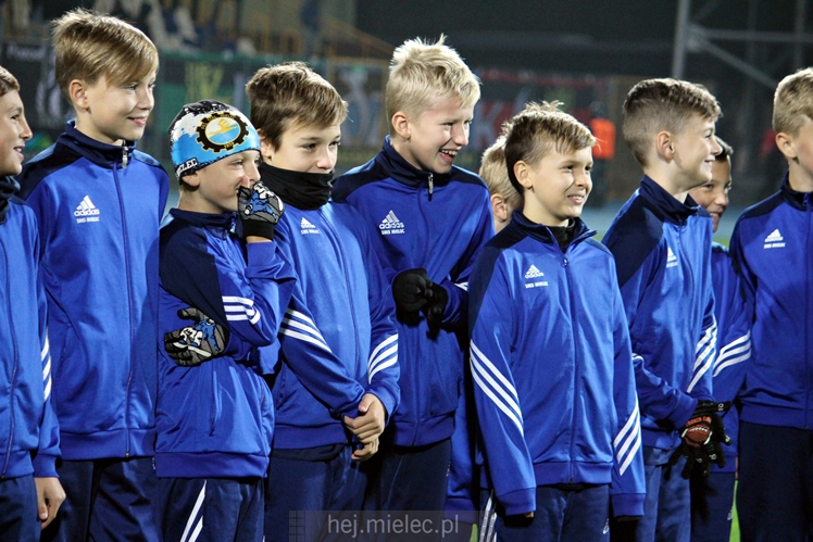 Drużyny Akademii Piłkarskiej FKS Stal Mielec zaprezentowały się kibicom