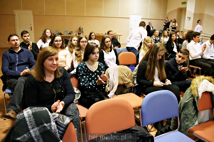 VI edycja Powiatowego Konkursu Poezji i Piosenki ?Barwy mojej Ojczyzny?