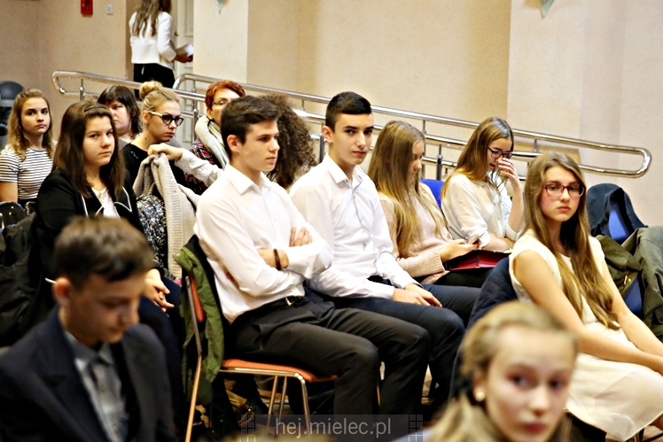 VI edycja Powiatowego Konkursu Poezji i Piosenki ?Barwy mojej Ojczyzny?