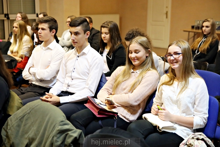 VI edycja Powiatowego Konkursu Poezji i Piosenki ?Barwy mojej Ojczyzny?