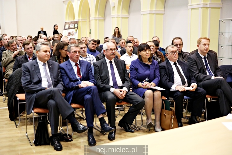 Konferencja rolnicza trzech powiatów w Mielcu