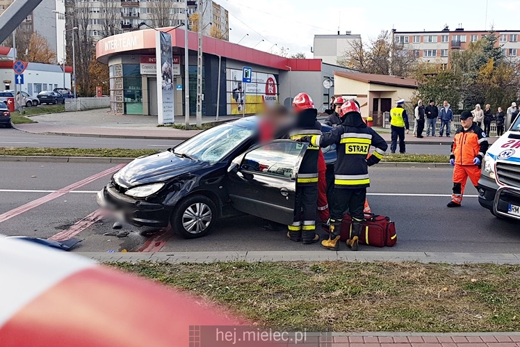 Wypadek na Sienkiewicza! Kobieta w szpitalu