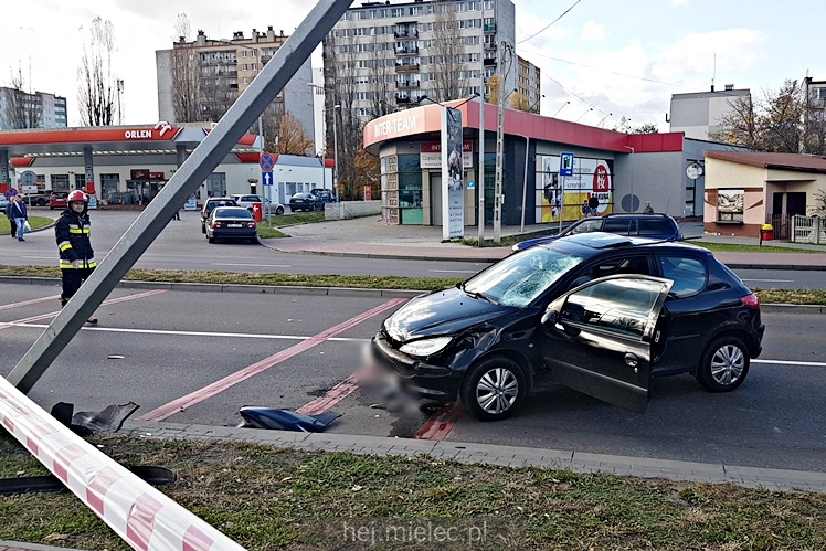 Wypadek na Sienkiewicza! Kobieta w szpitalu
